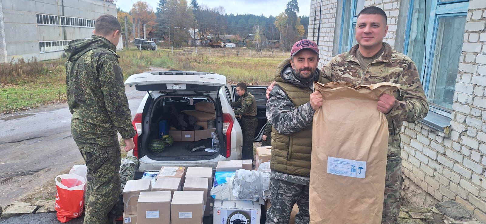 Гуманитарный груз для наших воинов