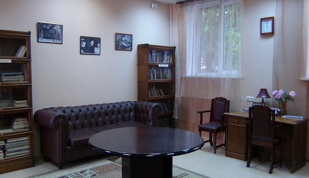 Библиотека № 210 - Культурный центр А.Т.Твардовского