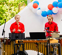 Ансамбль ударных инструментов Rhythm Synergy выступил на фестивале «Лето в Москве» в Детском парке «Фили»
