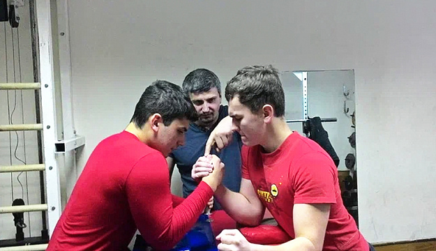 Секция «Армрестлинг»